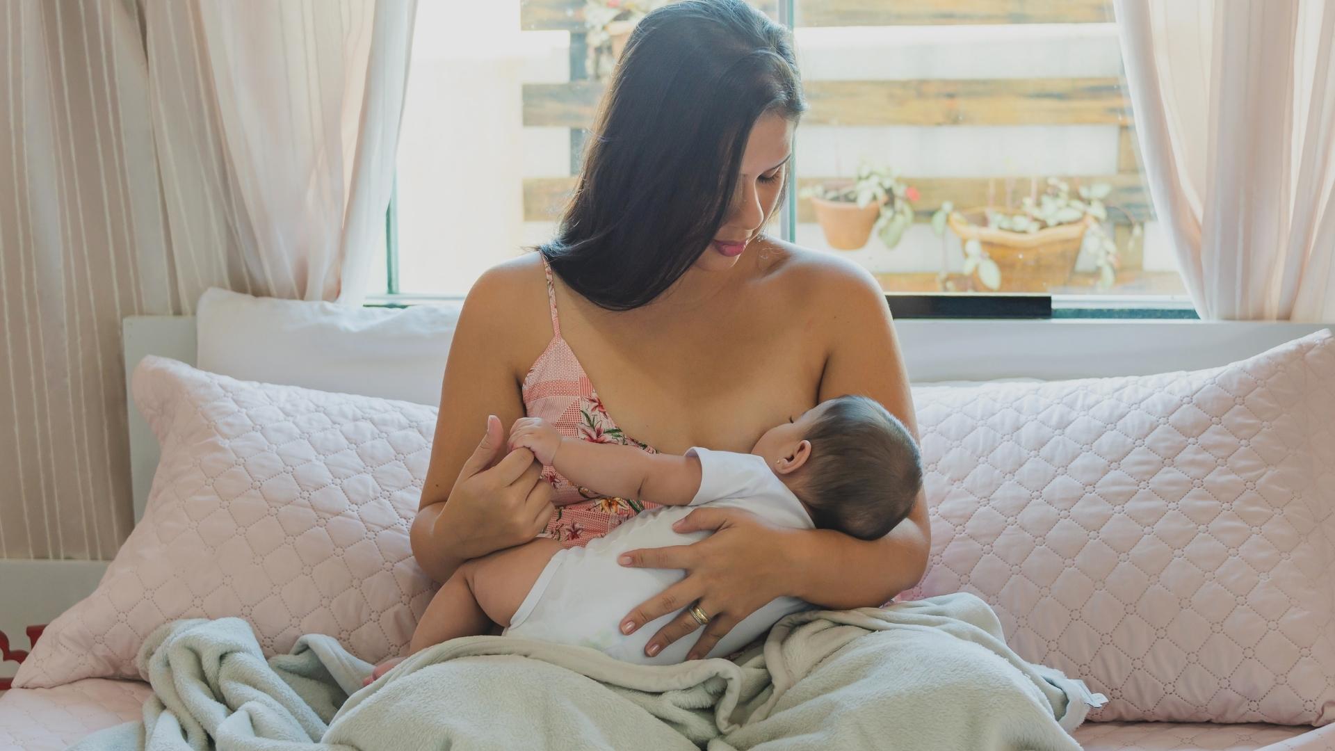 Breastfeeding 101: Mastering the Precious Art of Baby Feeding