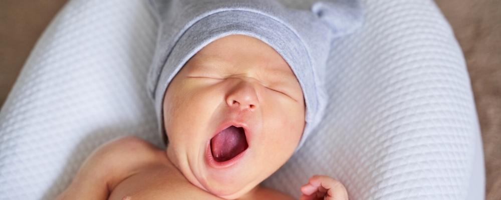 6 Signs You Have An Overtired Baby: Solutions & Prevention!