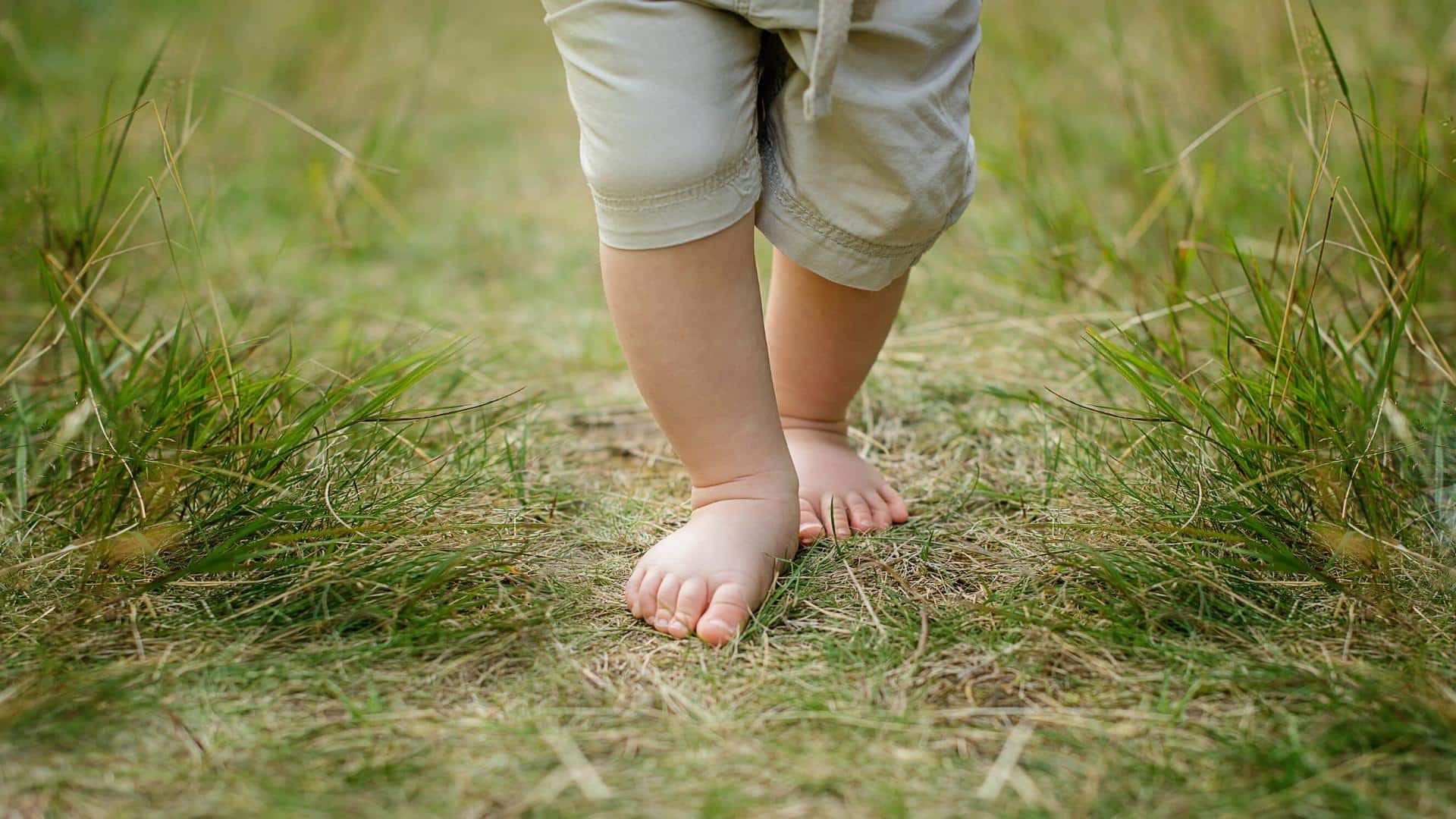 My Toddler Won't Wear Shoes! 5 Simple Tricks You MUST Try!