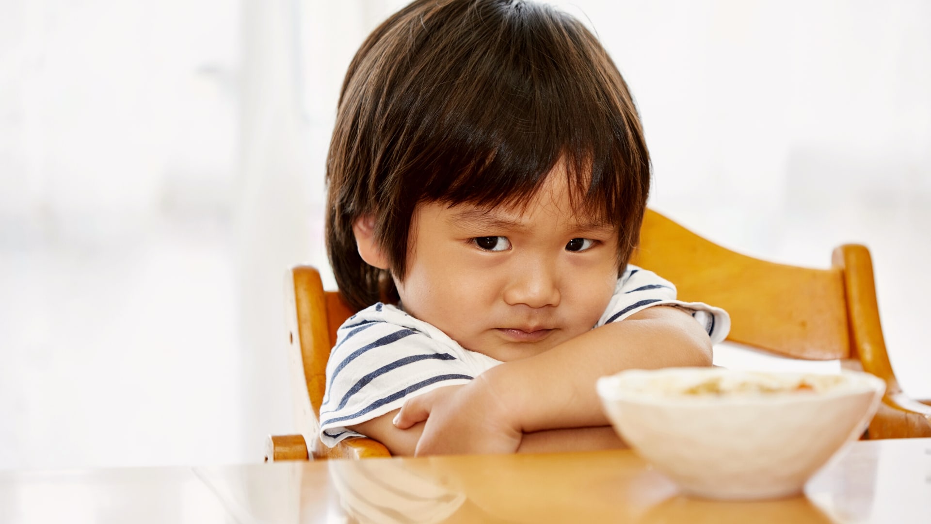 My Toddler Won’t Feed Himself! 6 Expert Approved Strategies