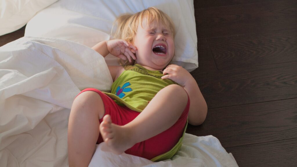Toddler Screaming at Bedtime Featured