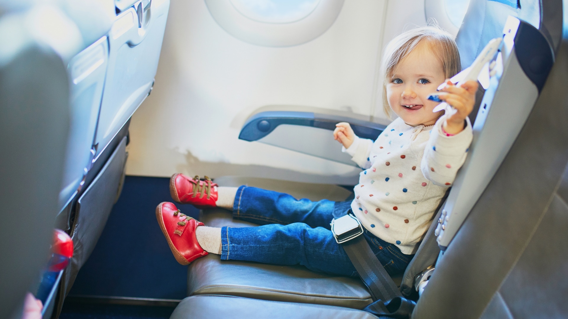 Toddler Jet Lag: Causes, Symptoms, and Tips for Prevention