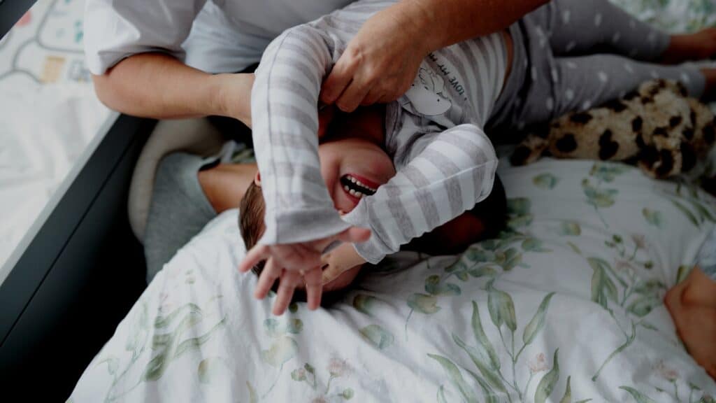 Toddler Stalling Bedtime - Toddler Doesn't Want To Wear Pyjamas and is resisting leaving mum