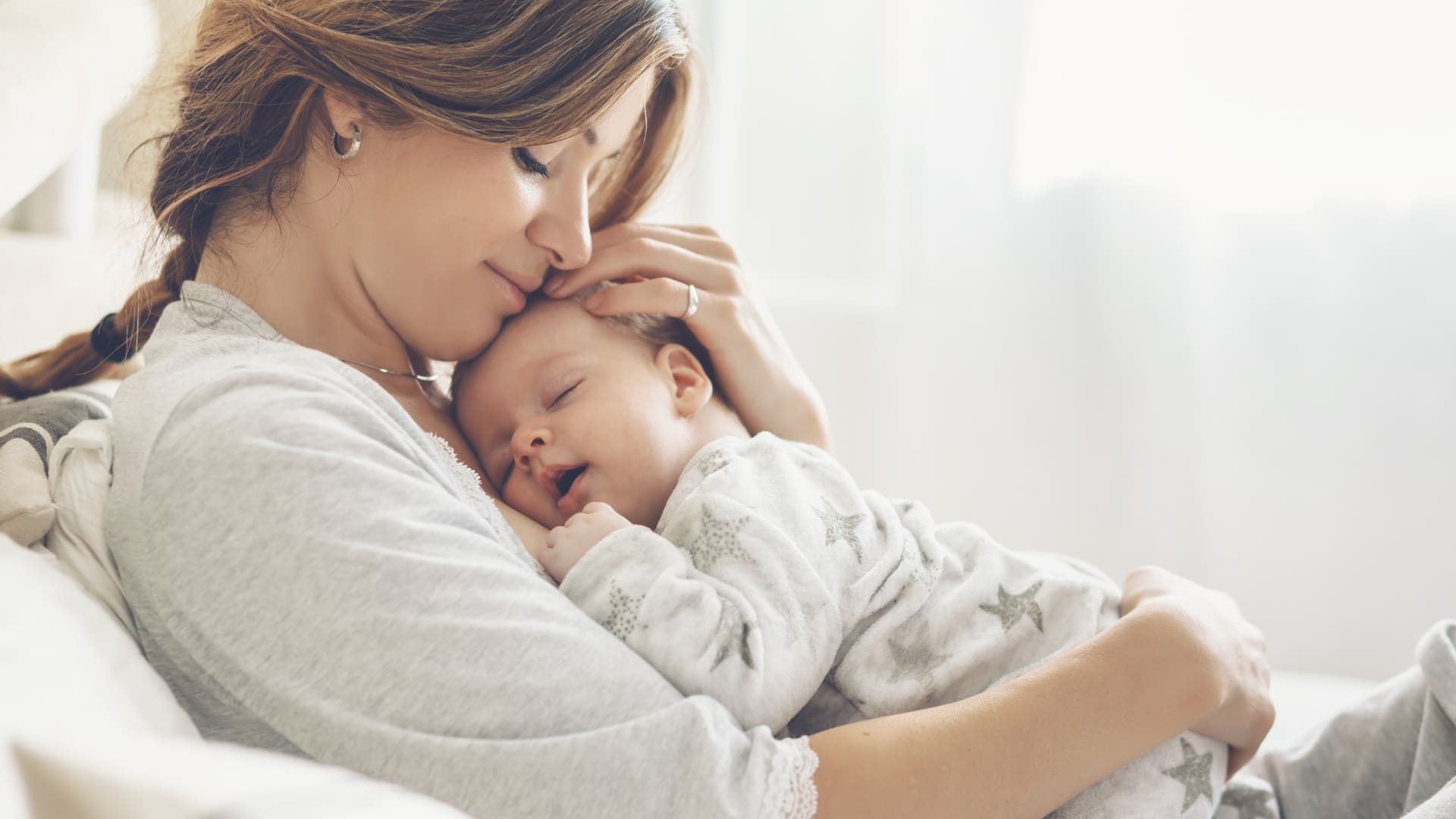 The Truth About Contact Napping And What It Means For Baby